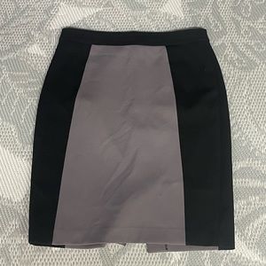 Sz 10 Black & Gray Skirt by Halogen
